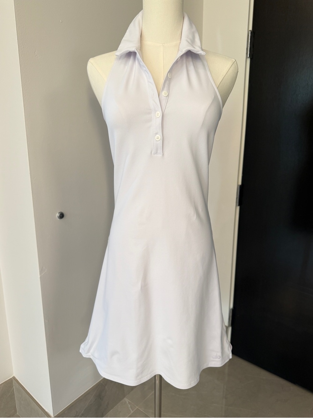 New ALO Sleeveless Collared dress in Bright White. Never worn size small